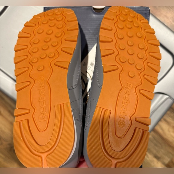 Reebok Classic Leather Shoes - Gray - Picture 7 of 8